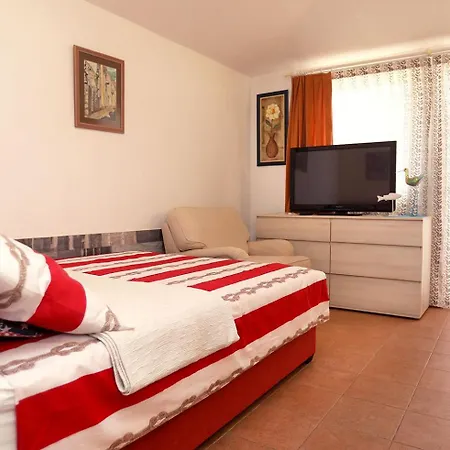 By The Sea Okrug Gornji, Ciovo - 22139 * Трогір